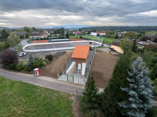 LIPEA- Vodojem Hrdlořezy_lícová cihla Feldhaus Klinker K686 sintra ardor calino