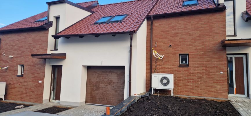 Kalinova zahrada, Praha – Ořech, cihlové pásky R158